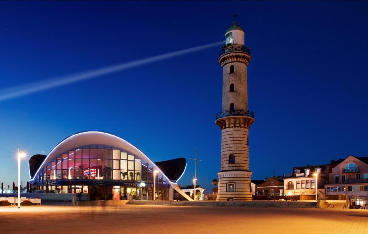 Strandpalais/Meerblick Rostock Esterno foto